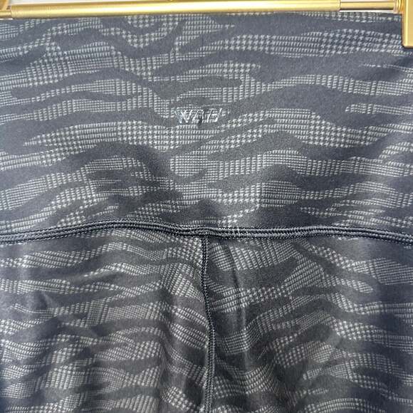 WITH NWT Reversible HIGH WAIST LEGGINGS BLACK WHITE VIVA ZEBRA, Sz S - Picture 12 of 15